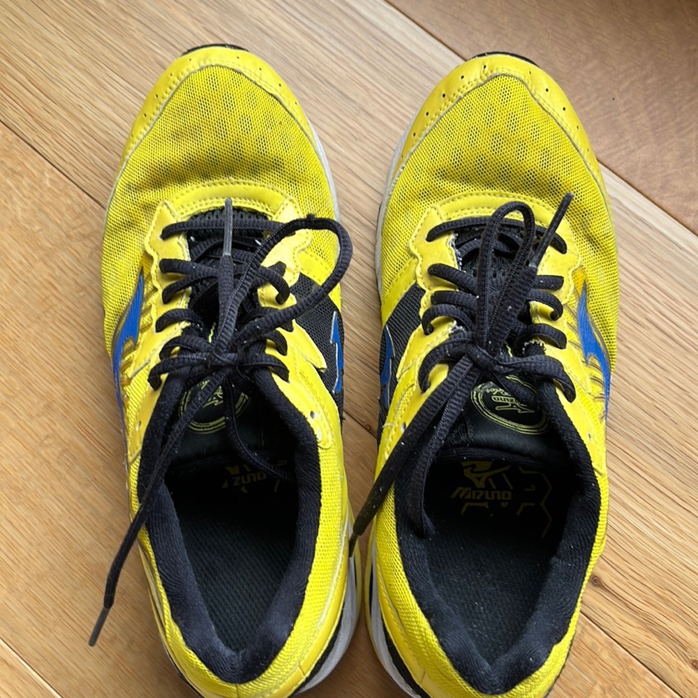 Mizuno wave rider 16 dynamotion fit